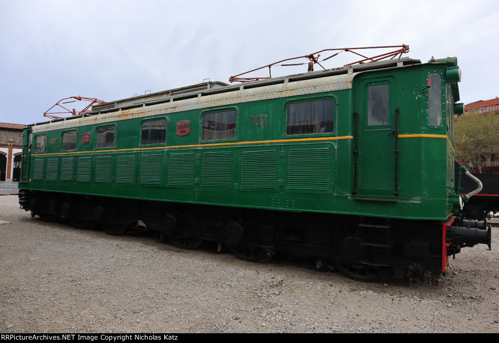 RENFE 7001